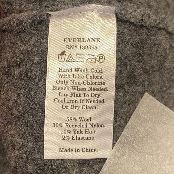 Everlane Cozy Stretch Tank Womens M Wool Yak Dark Grey Elevated Basic Luxury NWT - Picture 7 of 12